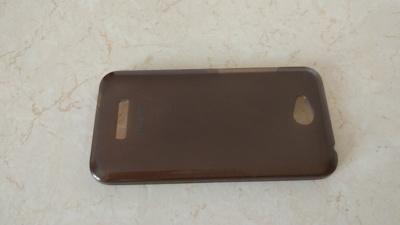 Чехол силиконовый для HTC 616. б/у. В хорошем состоянии!